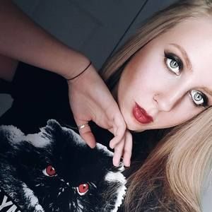 Meet your Posher, Michele